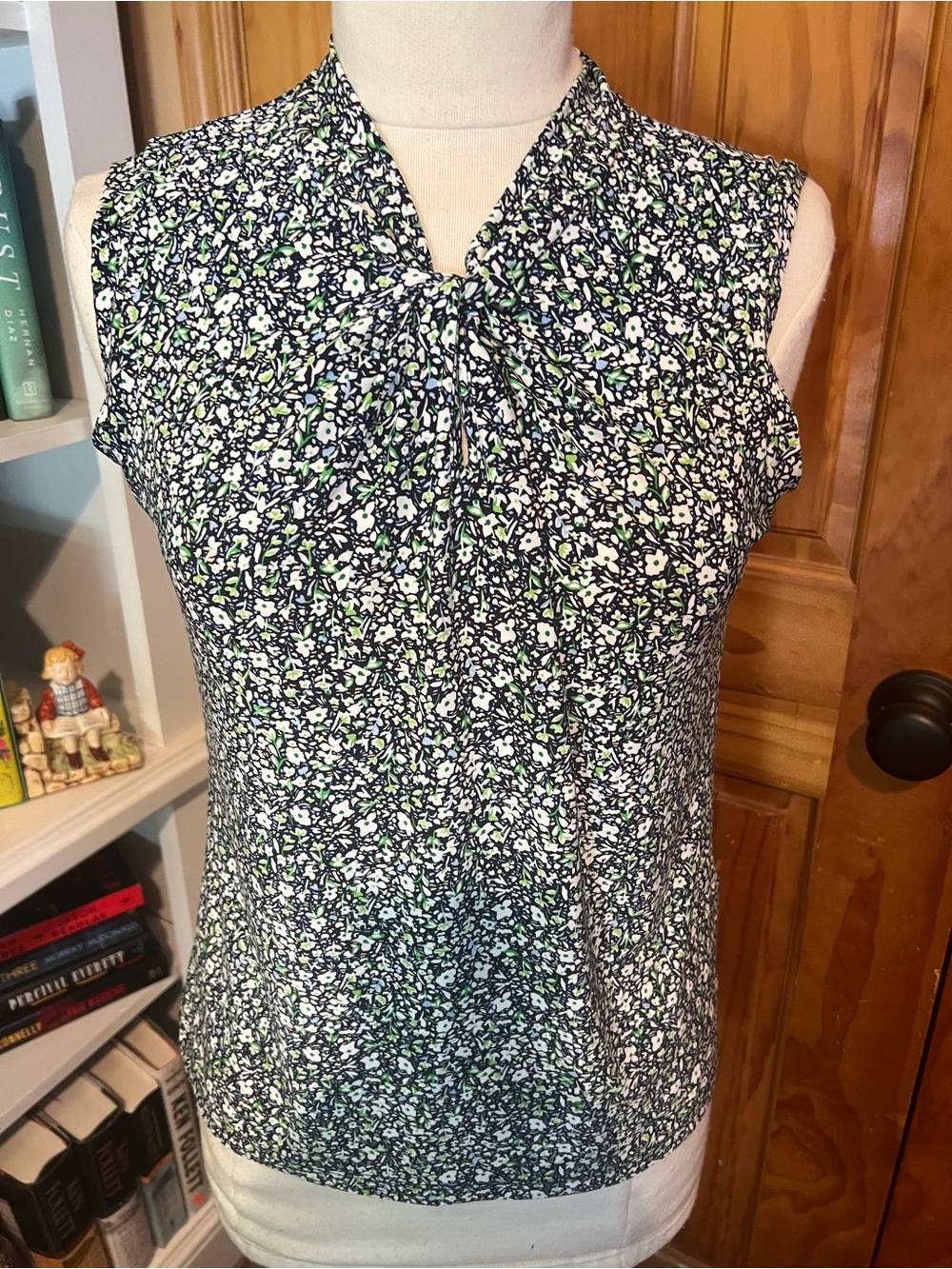 Tommy Hilfiger Navy Floral Tie-Neck Sleeveless Top